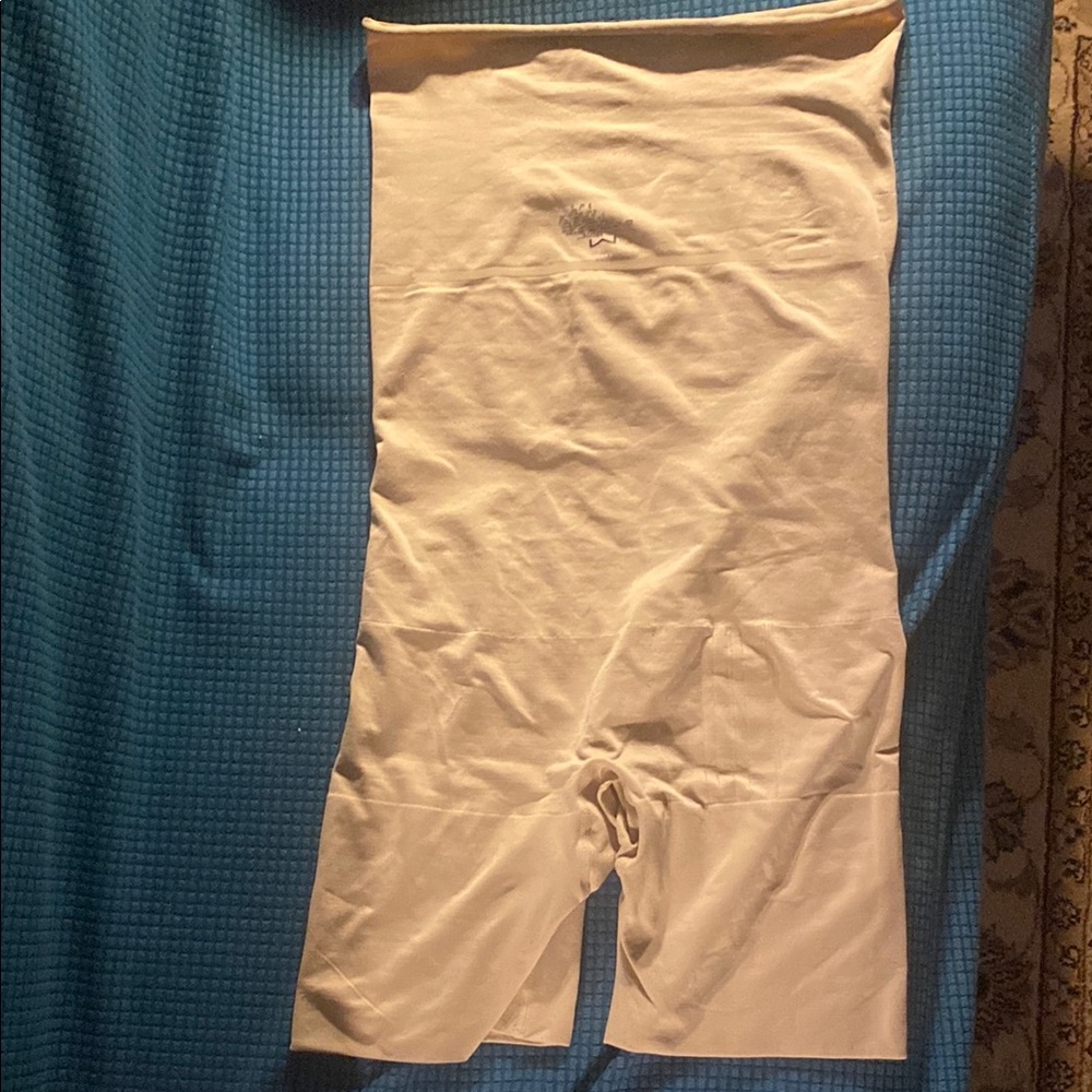 Maidenform Cream Shapewear